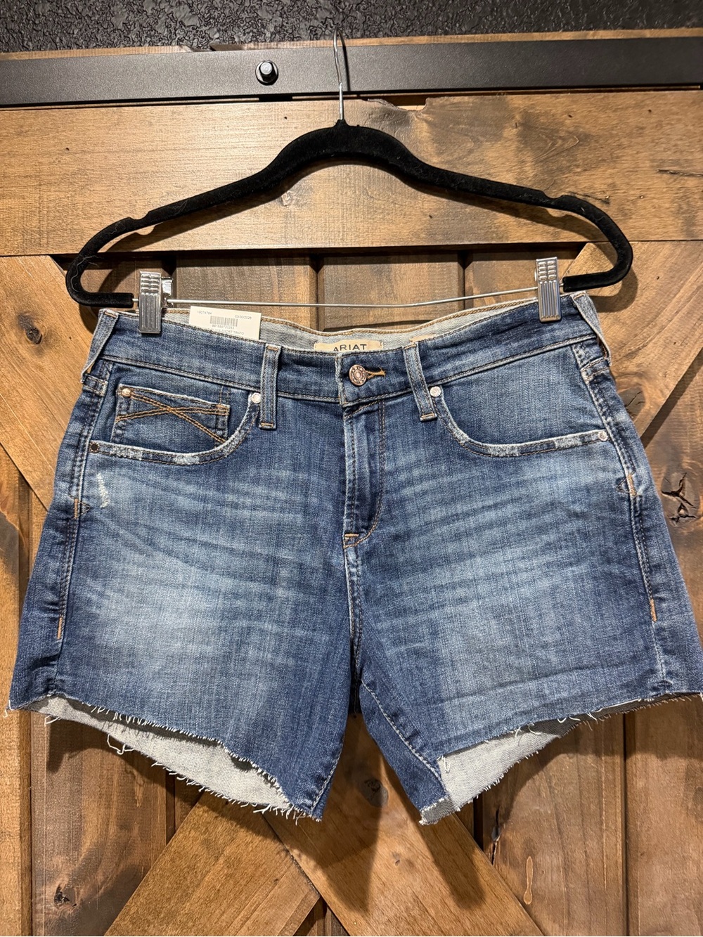 NWT Ariat Perfect Ruse Olivia 5” Shorts Sz 28 - Picture 3 of 16